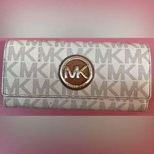 Michael Kors Full Size Wallet